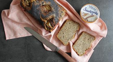 Cebulowy chleb pszenno-żytni na zakwasie