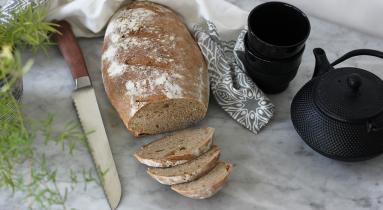 Chleb piwny na zakwasie z miodem
