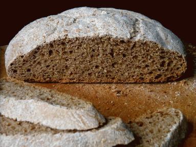 Chleb wiejski na zakwasie (pełnoziarnisty)