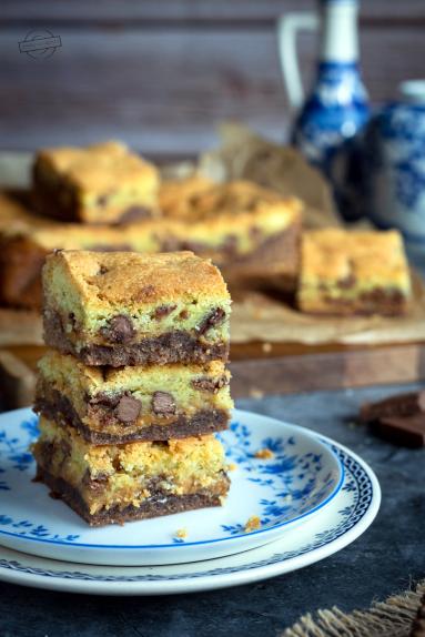 Czekoladowe ciasto z kajmakiem