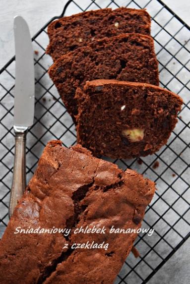 Dobry chlebek bananowy z czekoladą i cynamonem