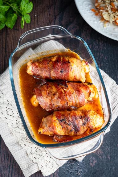 Drobiowe roladki z żurawiną i oscypkiem