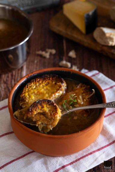 Francuska zupa cebulowa