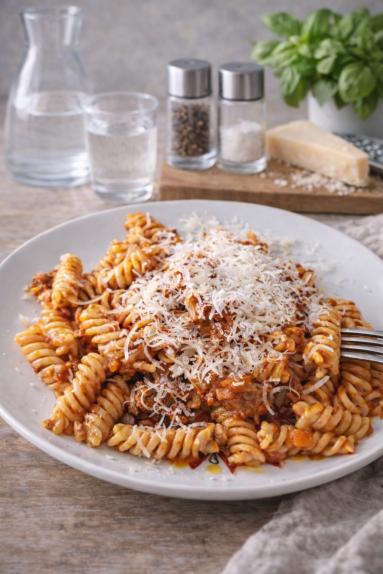 Fusilli z sosem Bolognese