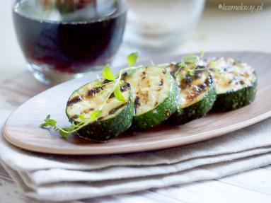 Grillowana ziołowa cukinia / Grilled herbed courgette