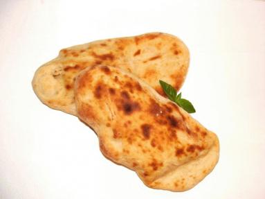 Indyjskie chlebki naan