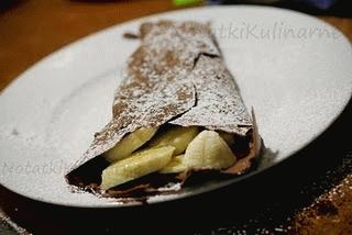 Kakaowe naleśniki z kakaowym kremem mascarpone i z bananami (ciasto)