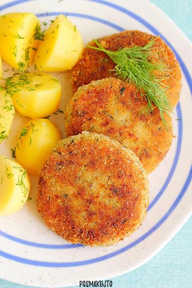 Kotlety z cukinii z kaszą jaglaną – lekkie kotlety warzywne krok po kroku