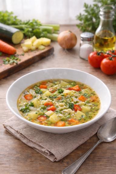 Minestrone  włoska zupa warzywna