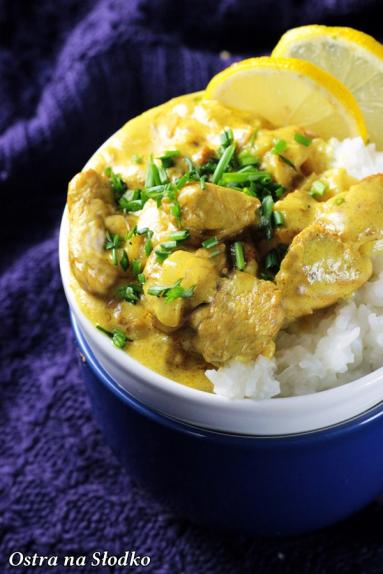 Molee - indyjske curry rybne w ostrym sosie kokosowym