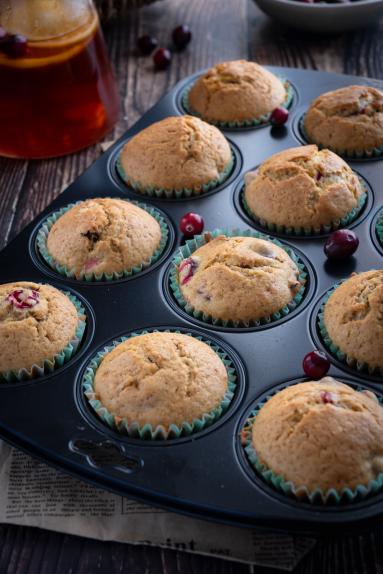 Muffinki z rodzynkami i żurawiną