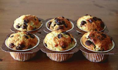 Muffiny bananowe z czekoladowymi groszkami