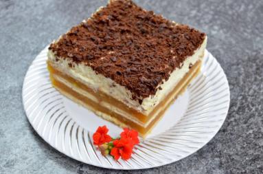 Najłatwiejsza szarlotka bez pieczenia + film 