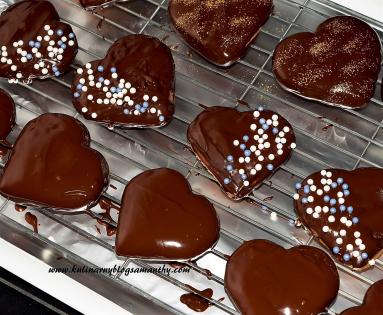 Piernikowe serca w czekoladzie
