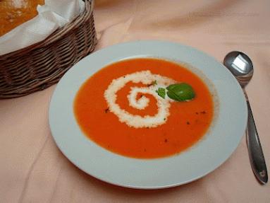 Zupa krem z pieczonej papryki i pomidorów 
