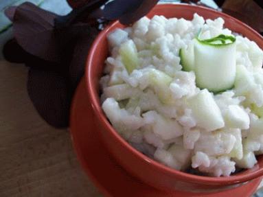 Sałatka ryżowo -  ogórkowa 