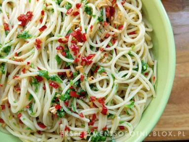 Spaghetti con aglio olio e peperoncino