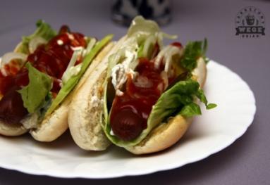 Szybkie hot dogi  - Zakręcony wege obiad