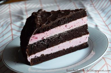 Tort czekoladowo - malinowy
