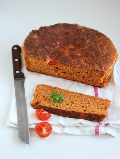Toskański chleb pomidorowy