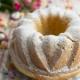 Babka drożdżowa z marcepanem i czekoladą Babka drożdżowa z marcepanem i czekoladą