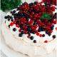 Beza pavlova z porzeczkami Beza pavlova z porzeczkami