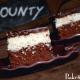 Ciasto Bounty - kakaowy biszkopt z masą kokosową i polewą czkoladową