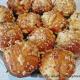 Drożdżowe muffiny z truskawkami