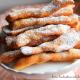 Faworki/chrust z serkiem mascarpone Faworki/chrust z serkiem mascarpone