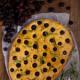Foccacia z winogronami i rozmarynem Foccacia z winogronami i rozmarynem