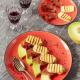 Melon z jamón serrano i grillowanym serem halloumi Melon z jamón serrano i grillowanym serem halloumi