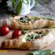 Pide - turecka pizza Pide - turecka pizza