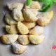 Pieczone pierożki krucho - drożdżowe z marmoladą lub nutellą Pieczone pierożki krucho - drożdżowe z marmoladą lub nutellą