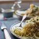 Spaghetti z kalafiorem i czosnkową kruszonką Spaghetti z kalafiorem i czosnkową kruszonką