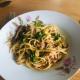 Spaghetti z tuńczykiem, oliwkami i czerwoną papryką Spaghetti z tuńczykiem, oliwkami i czerwoną papryką