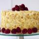 Tort migdałowy z malinami i mango Tort migdałowy z malinami i mango