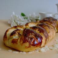 Chałka drożdżowa