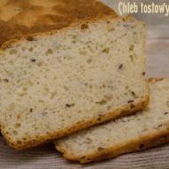 Chleb tostowy z ziarnami