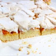 Ciasto półkruche z morelami i bezą - bardzo szybkie!
