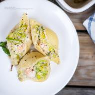Congichlioni nadziewane łososiem, porem i serem mascarpone (Congichlioni stuffed with fresh salmon, leek and mascarpone cheese).