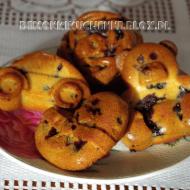 Muffinki jogurtowe z jagodami