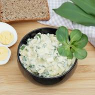 Pasta jajeczna z awokado i czosnkiem niedźwiedzim