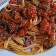 Spaghetti alla putanesca