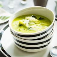 Zupa z cukinii z parmezanem